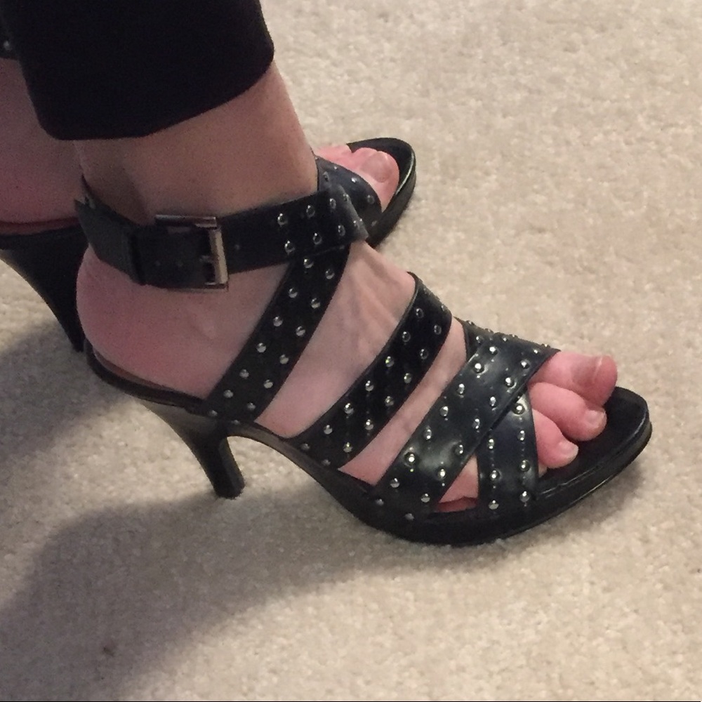 Size 7 DKNYC black studded sandal with heel